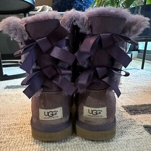 UGG Bailey Bow Purple Boots – Kids Size 5 (Fits Women’s 6–6.5)